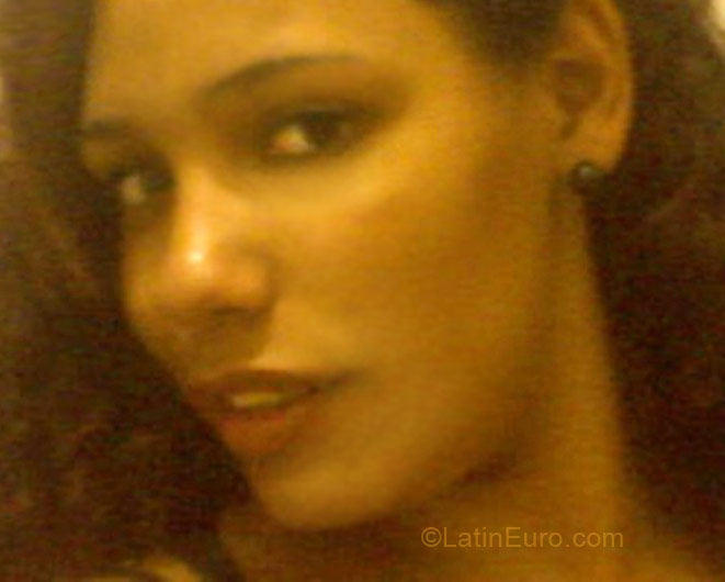 Date this delightful Colombia girl Luna from Bogota CO5057
