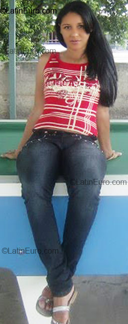Date this fun Brazil girl Sara from Contagem BR3657