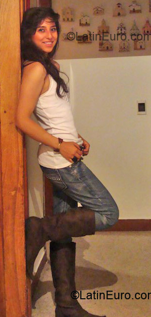 Date this tall Colombia girl Mara Camila from Bogotá CO5169