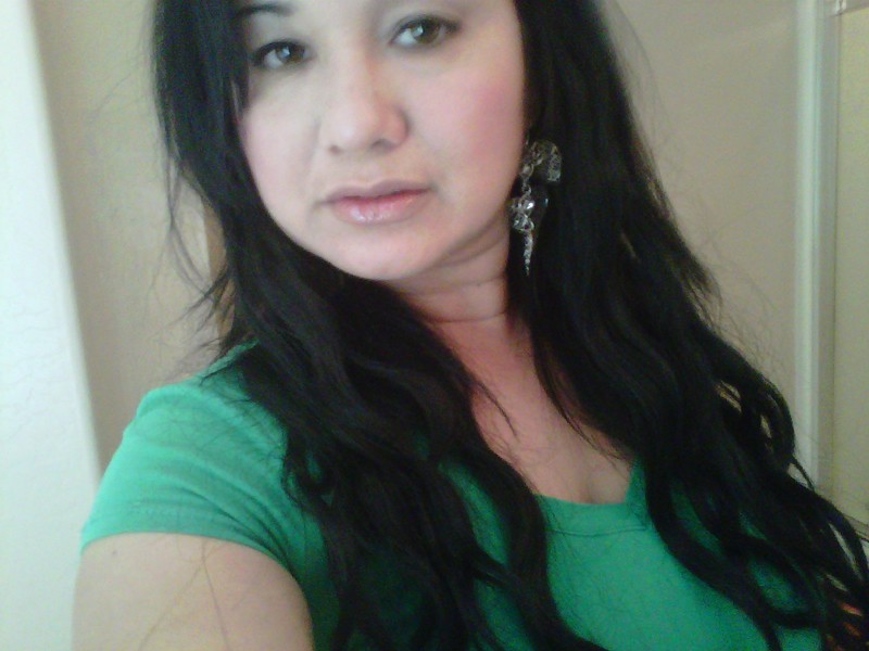 Date this attractive United States girl Susana from Phoenix US7704