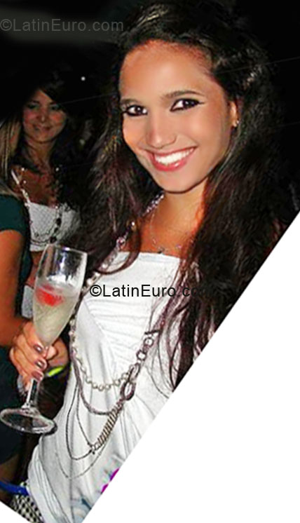 Date this hot Brazil girl DyWest from Vitoria BR3748