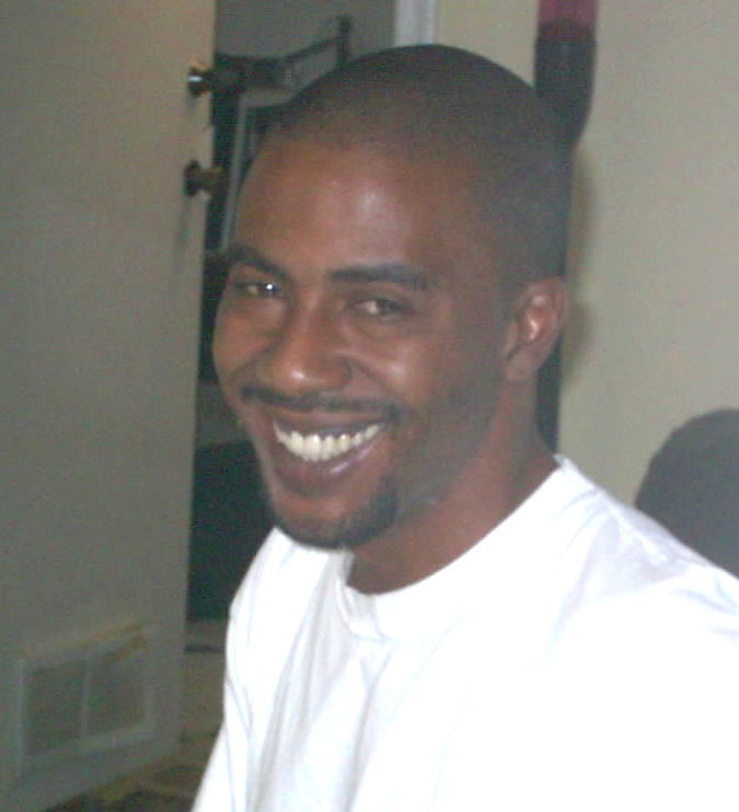 Date this funny United States man Rastaluv from Miami US7833