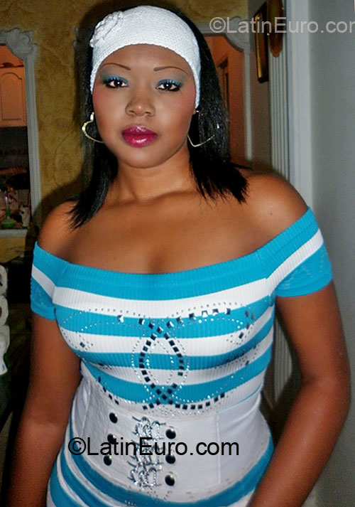 Date this attractive Colombia girl Mider from Cali CO5334