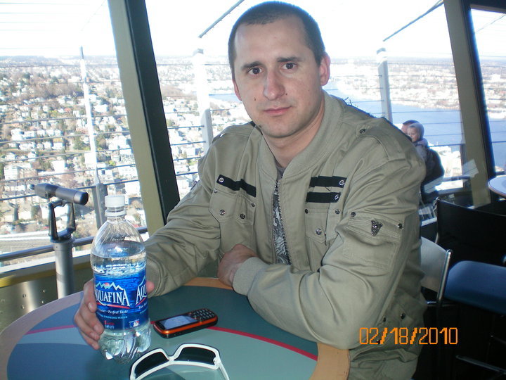 Date this attractive United States man Besko82 from Portland US7878