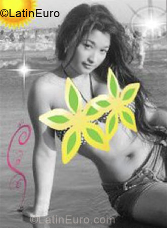 Date this young Colombia girl Monica from Cartagena CO5370