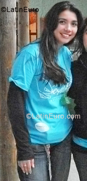 Date this attractive Colombia girl Bibiana from Medellin CO5427