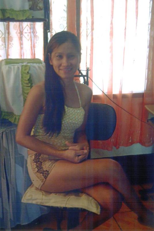 Date this voluptuous Philippines girl Migueline from Iligan City PH330