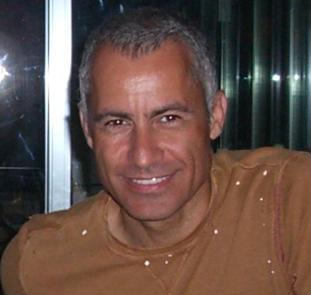 Date this hard body United States man Roberto123 from Hawthorne US8039