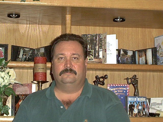 Date this happy United States man Rusty from Bullhead City US8052