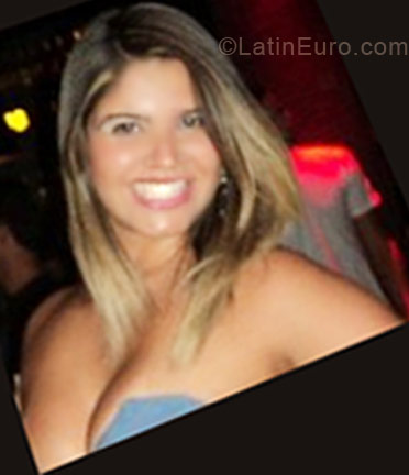 Date this foxy Brazil girl Fernanda from Sao Paulo BR3955