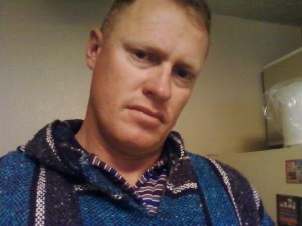 Date this hot United States man Peterson from Llakeland US8156