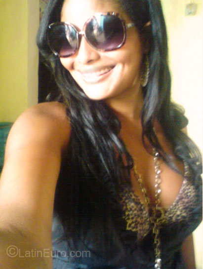 Date this passionate Brazil girl Jeany from Salvador BR4004