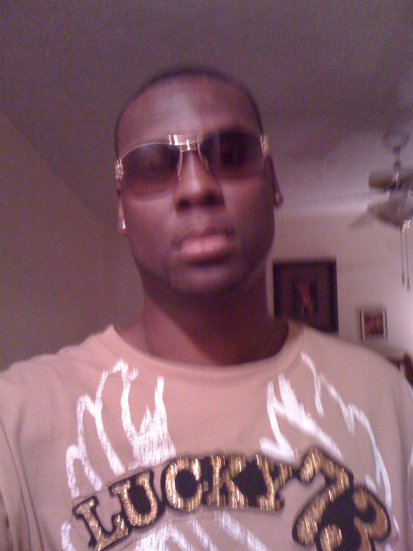 Date this voluptuous United States man Texasboy1974 from Texarkana US8182