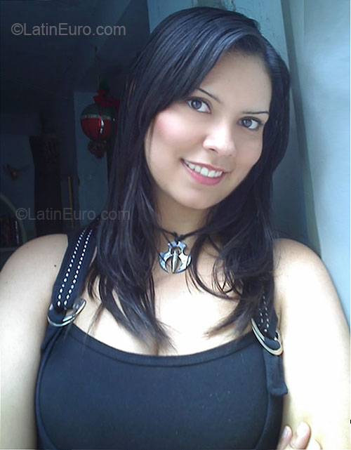 Date this sultry Colombia girl Yara from Medellin CO31248