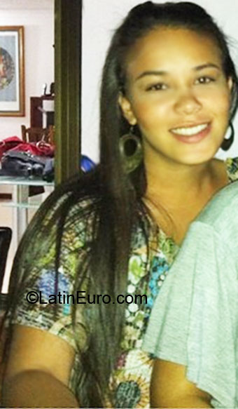 Date this foxy Colombia girl Greicy from Cali CO5601