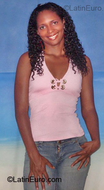 Date this fun Colombia girl Yolima from Bogota CO5605