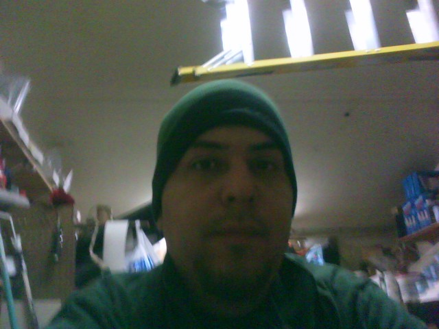 Date this happy United States man Fernando from Woodland US8309