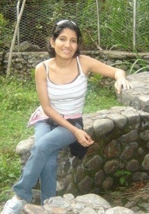 Date this young Colombia girl Islena from CALI CO5619