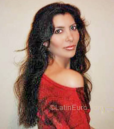 Date this hot Brazil girl Mila from Belo Horizonte BR4162