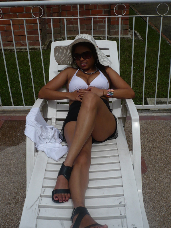 Date this beautiful Colombia girl Sandra from Armenia Quindio CO5707