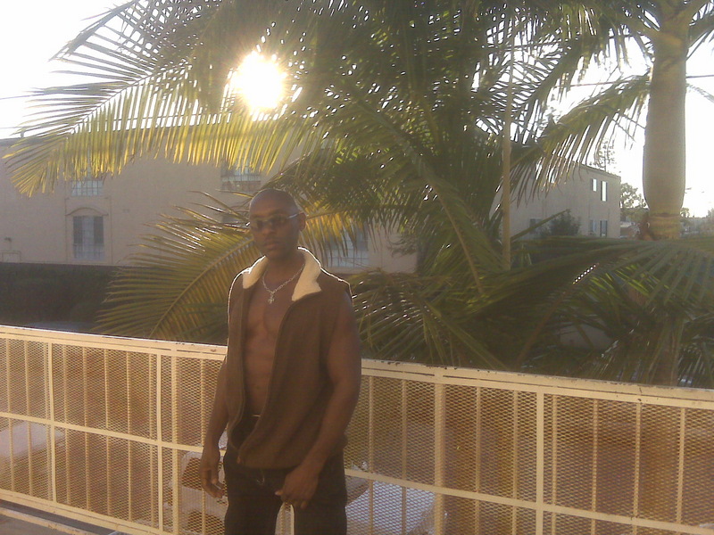 Date this young United States man Jaime from Los Angeles US8412