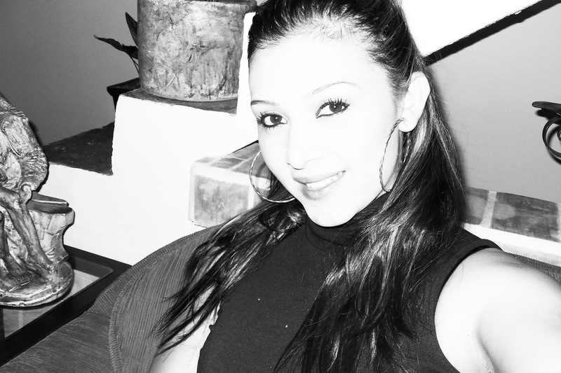 Date this hot Colombia girl Yuliana from Medellin CO5732