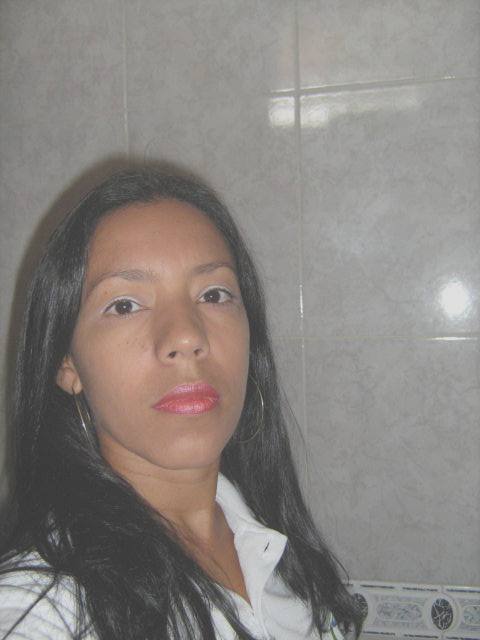 Date this foxy Venezuela girl Jessica from Calabozo VE43