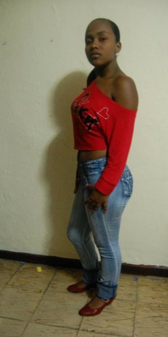 Date this hot Colombia girl Katherine from Santiago De Cali CO5803