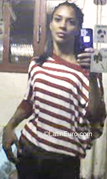 Date this sultry Brazil girl Marcia Cristina from Macae BR4285