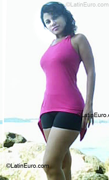 Date this voluptuous Colombia girl Caterin from Barranquilla CO5885