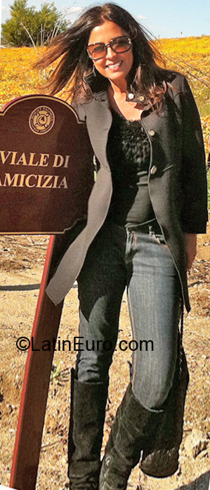 Date this gorgeous Brazil girl Ursula from Rio De Janeiro BR4317