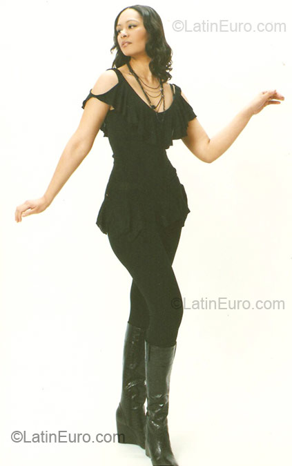 Date this delightful Colombia girl Amanda from Bogota CO5958