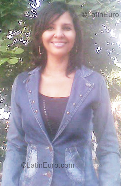 Date this athletic Colombia girl Edith from Barranquilla CO5993