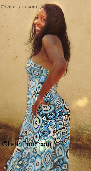 Date this gorgeous Brazil girl Silvina from Astolfo Dutra BR4367