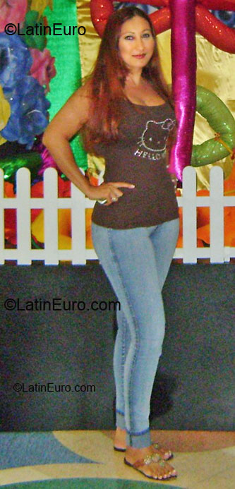 Date this beautiful Colombia girl Gina from Barranquilla CO6023