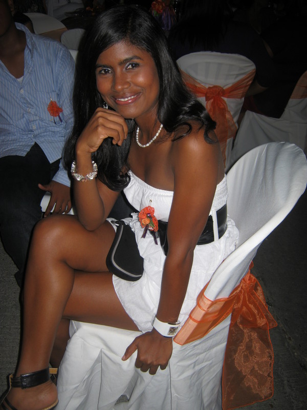Date this sultry Colombia girl Karen from Cartagena CO6024