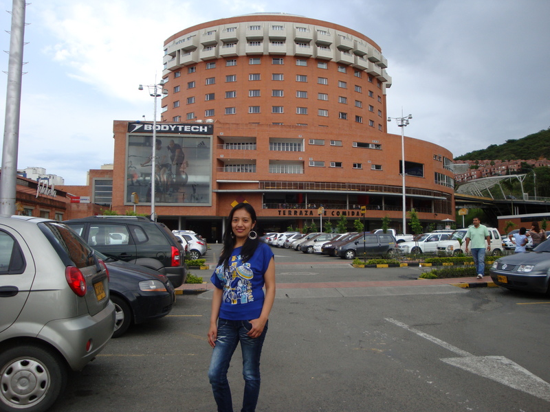 Date this gorgeous Colombia girl Jenny12 from Cali CO6030