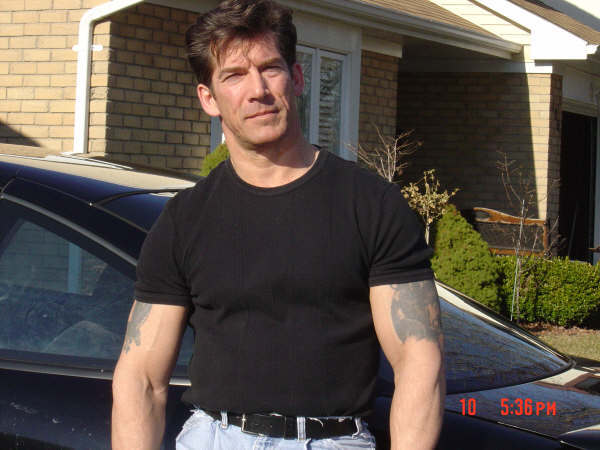 Date this lovely Canada man Mrfitness from ETOBICOKE CA340
