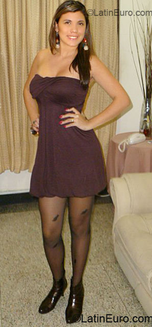 Date this foxy Colombia girl Karla from Pereira CO6047