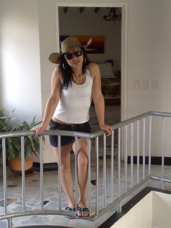 Date this sensual Colombia girl Mafe12 from Manizales CO6066