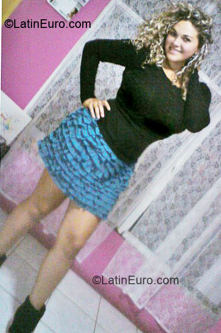 Date this young Costa Rica girl Cindy from Alajuela CR43