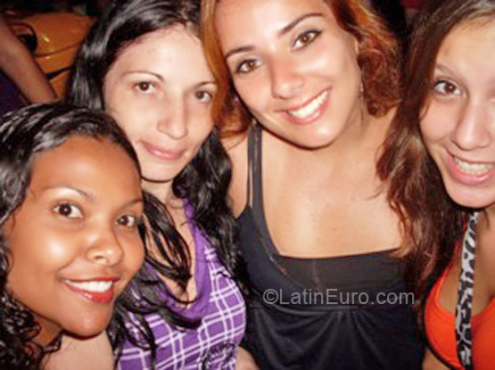 Date this good-looking Brazil girl Eliana from Ubatuba BR4531