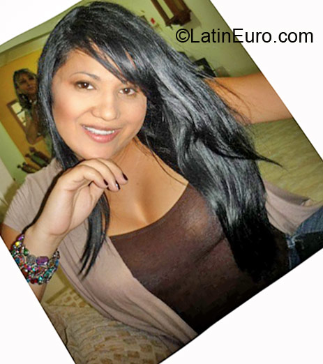 Date this funny Colombia girl Carolina from Santa Marta CO6286