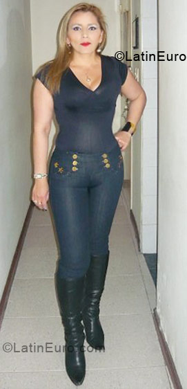 Date this delightful Colombia girl Margarita Surez from Bogotá CO6288