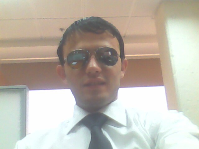 Date this athletic Jordan man Funnyprogrammer from Amman JO9