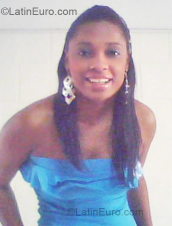 Date this young Colombia girl Zulay from Medellin CO6717