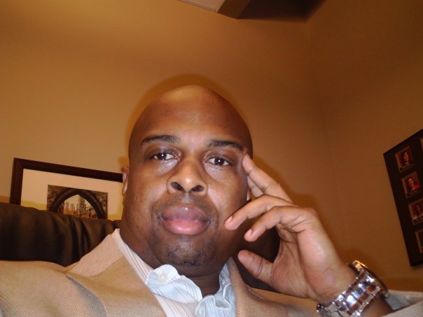 Date this exotic United States man Omar from Roswell US8998