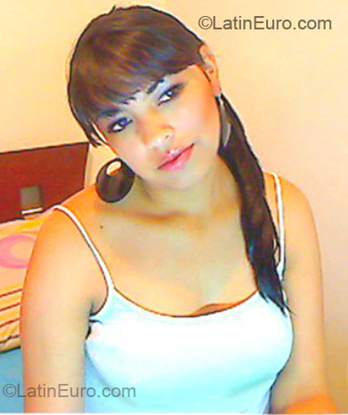 Date this exotic Colombia girl Nancy from Bogota CO6448