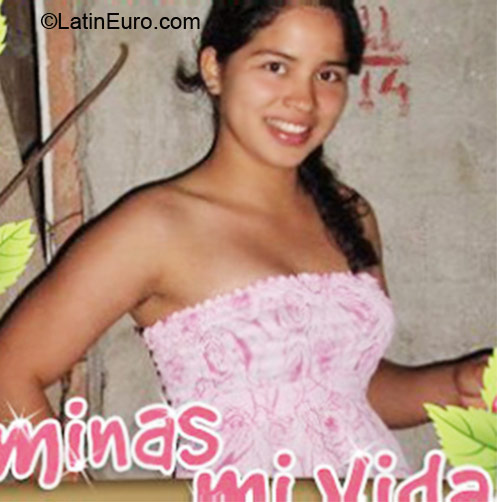 Date this nice looking Ecuador girl Flor from Guayaquil EC76