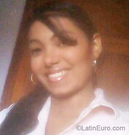 Date this delightful Colombia girl Diana from Cartagena CO6474